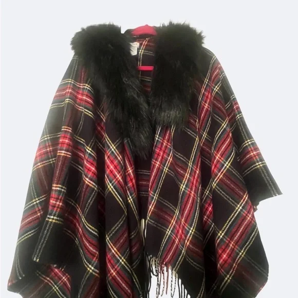 J. Crew Plaid Cape with Faux Fur Collar - Picture 3 of 4